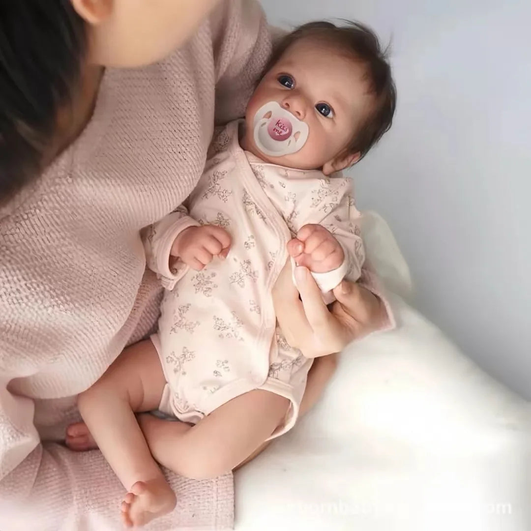 Lifelike Reborn Baby Dolls-18 Inch Realistic Newborn Baby, Cloth Body, Handmade Real Life Doll for Cuddling and Playtime with Accessories, Gift for Kids Age 3+