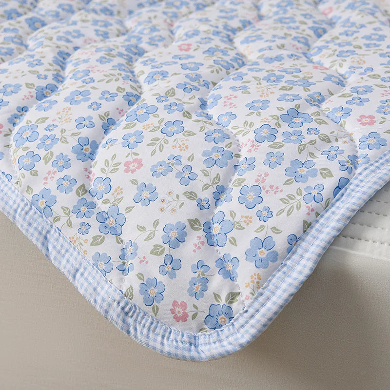 New Soft Skin-friendly Cooling Summer Quilt Refreshing Quilted Cool Blanket Lightweight Breathable Duvet Single Double Comforter