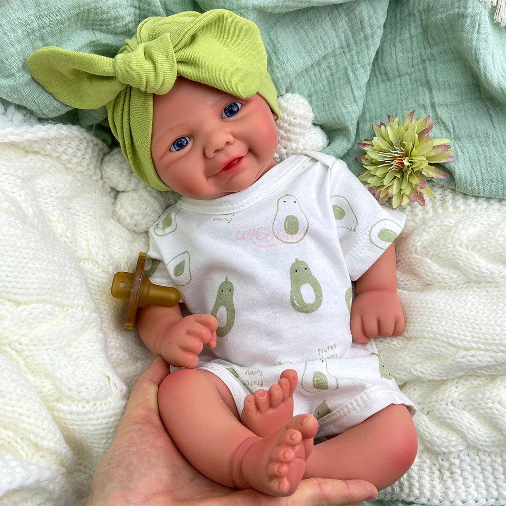 17Inch Silicone Reborn Baby Girl Handmade Soft Lifelike Waterproof Newborn Doll Toy Comfortable to Hold for Christmas Gift