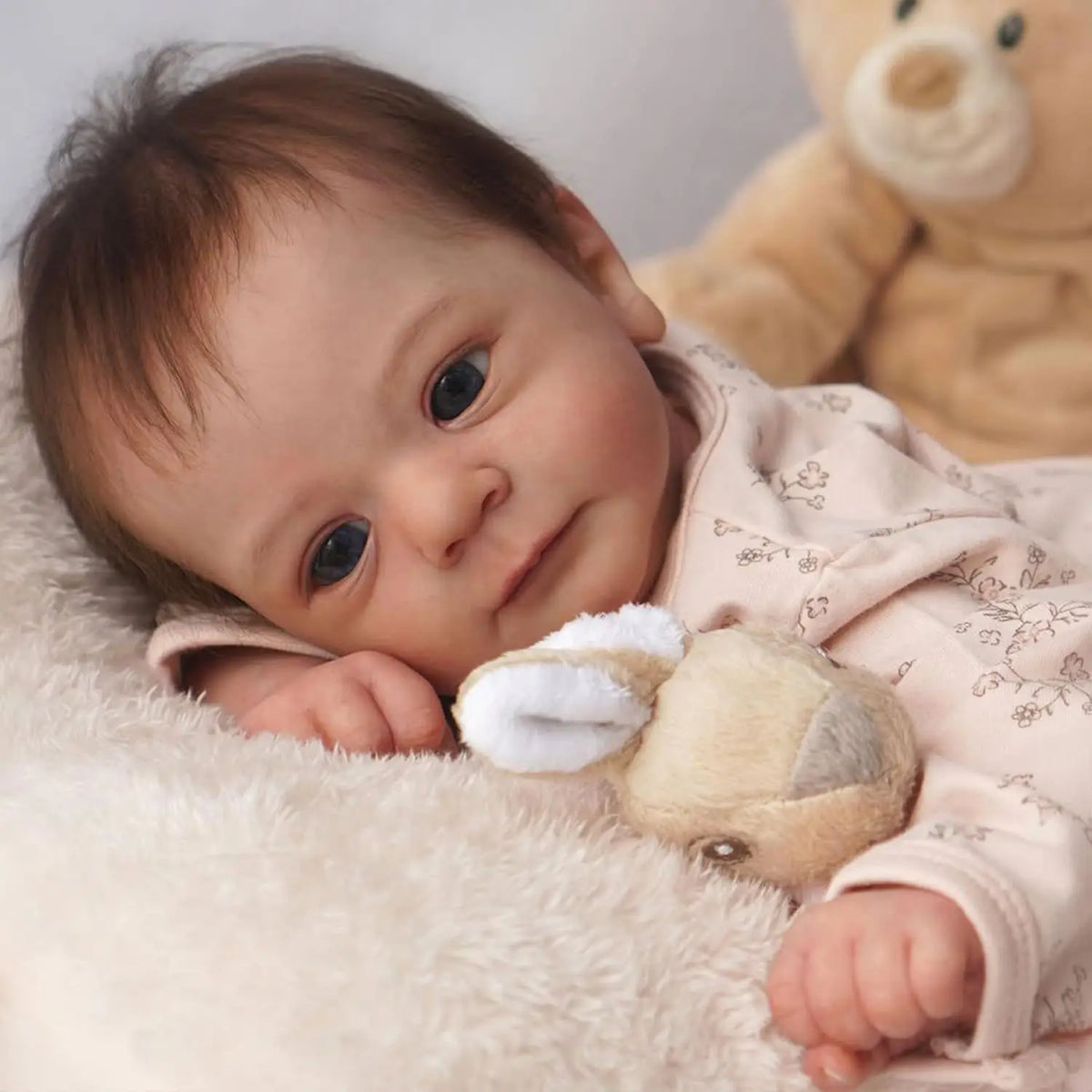 Lifelike Reborn Baby Dolls-18 Inch Realistic Newborn Baby, Cloth Body, Handmade Real Life Doll for Cuddling and Playtime with Accessories, Gift for Kids Age 3+