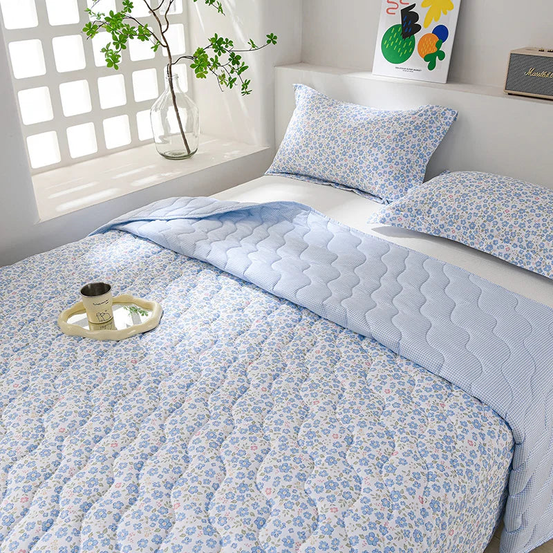 Breathable Quilted Summer Blanket Cooling Skin-friendly Comforter Soft Lightweight Quilt Well-vetilated Single Double  Duvet Set