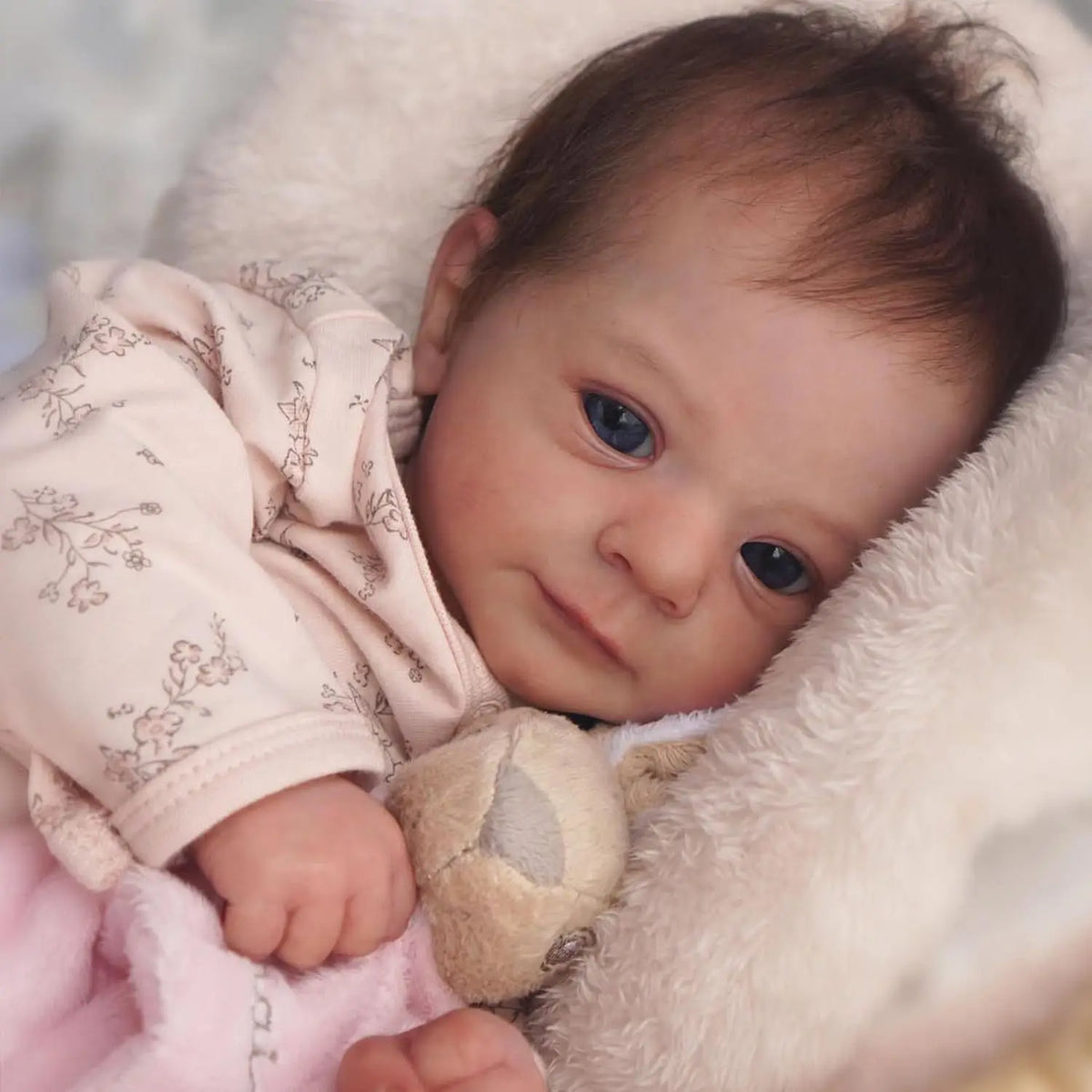 Lifelike Reborn Baby Dolls-18 Inch Realistic Newborn Baby, Cloth Body, Handmade Real Life Doll for Cuddling and Playtime with Accessories, Gift for Kids Age 3+